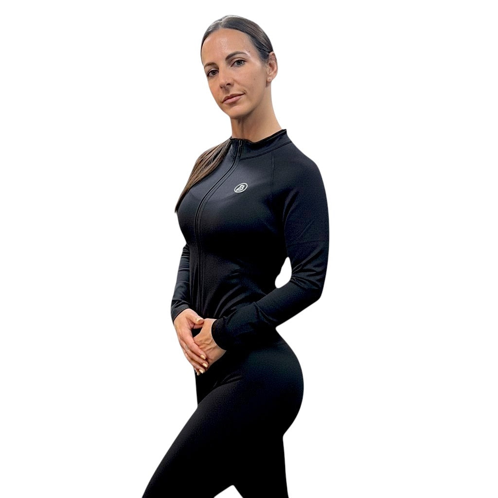 Bela Chaqueta negra